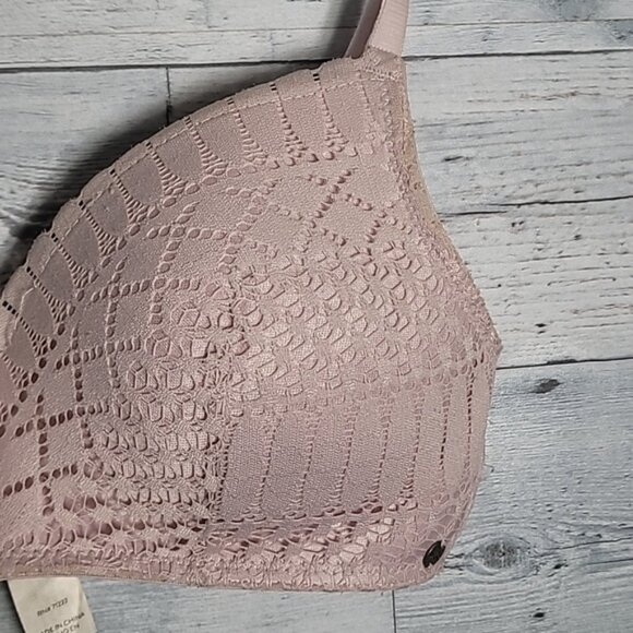 Lucky Brand Soft Pink Wireless Lined Lace Bra Sz 34C - Picture 3 of 7